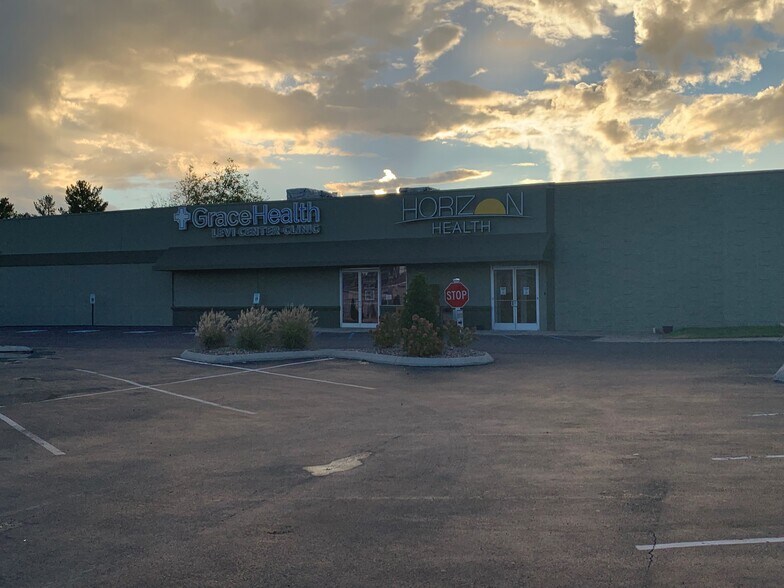 More Photos Of 934 S Laurel Rd, London Freestanding For Lease