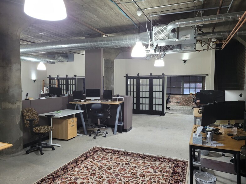 More Photos Of 1120 S 6th St, Saint Louis Loft Creative Space For Lease