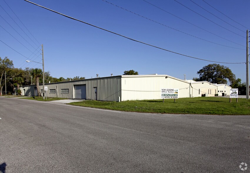 More Photos Of 2600 Industrial St, Leesburg Manufacturing For Lease