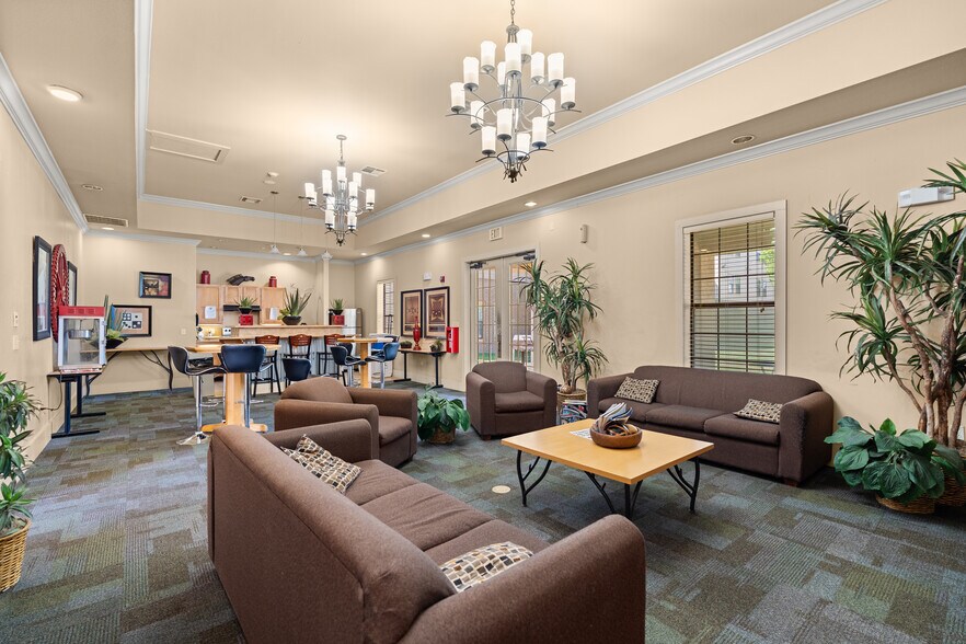 More Photos Of 1500 S Avenue K, Portales Multifamily For Sale