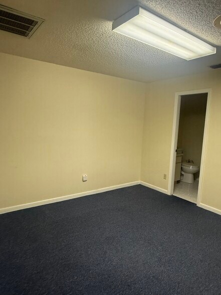 More Photos Of 330 W Bearss Ave, Tampa Medical For Lease