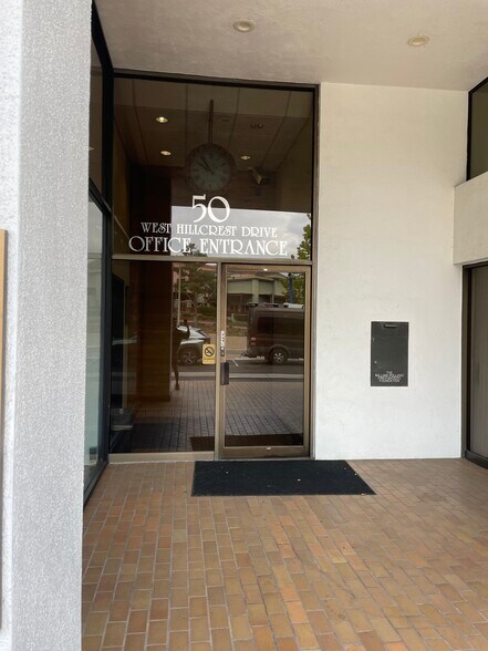 More Photos Of 50 W Hillcrest Dr, Thousand Oaks Bank For Lease