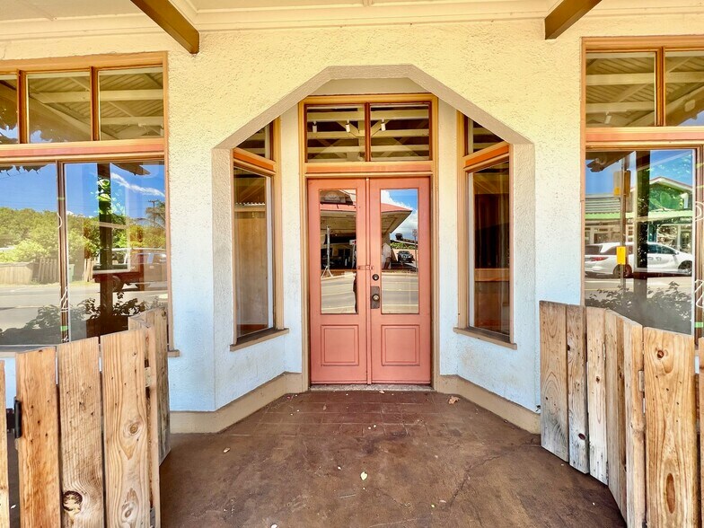 More Photos Of 69 Hana Hwy, Paia Freestanding For Sale