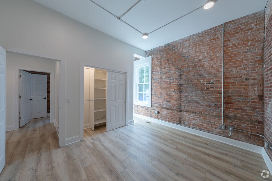 More Photos Of 204 High St, Buffalo Apartments For Sale