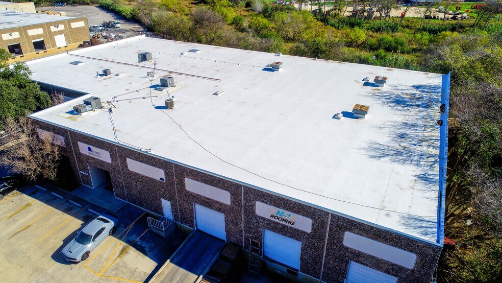 More Photos Of 4441-4447 Centergate St, San Antonio Warehouse For Lease