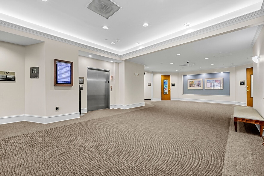 More Photos Of 10700 Medlock Bridge Rd, Duluth Medical For Sale