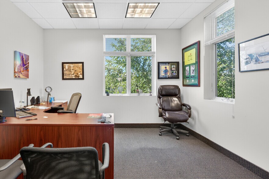 More Photos Of 46165 Westlake Dr, Sterling Medical For Sale