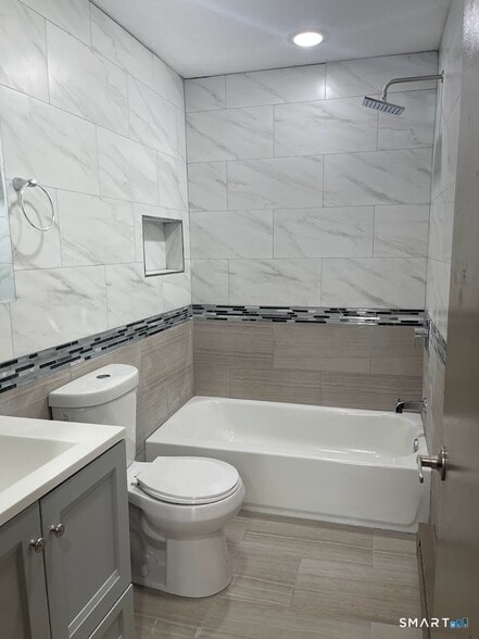 More Photos Of 5 Brookside Ln, Woodstock Apartments For Sale