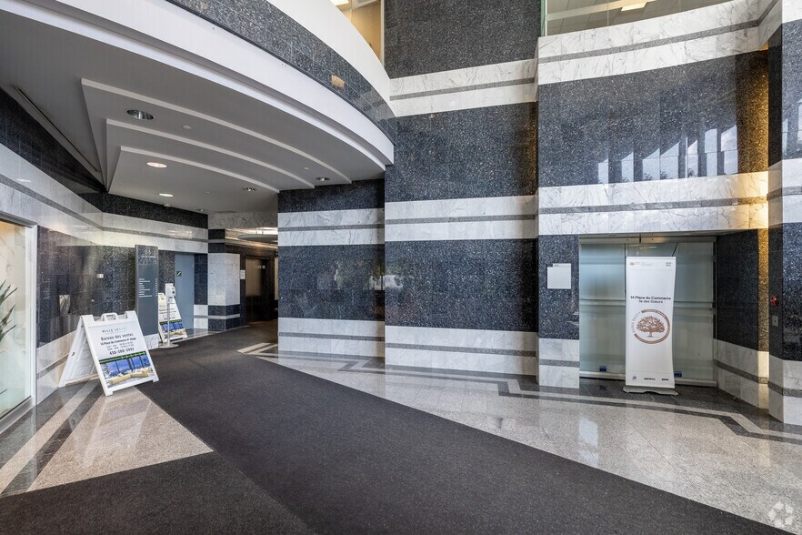 More Photos Of 14 Pl Du commerce, Verdun Office Residential For Lease