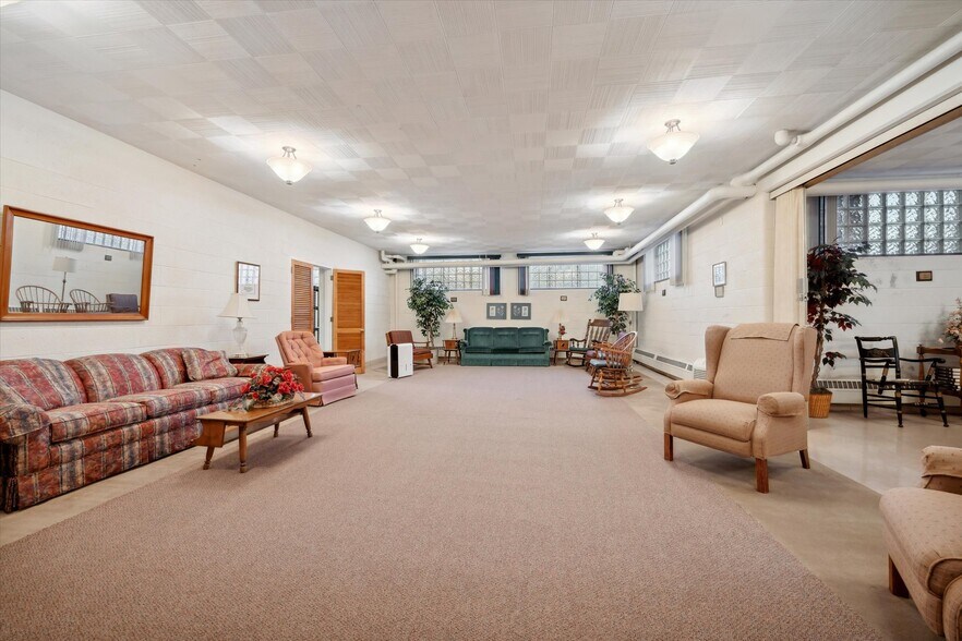 More Photos Of 725 Navarre Ave, Toledo Religious Facility For Sale