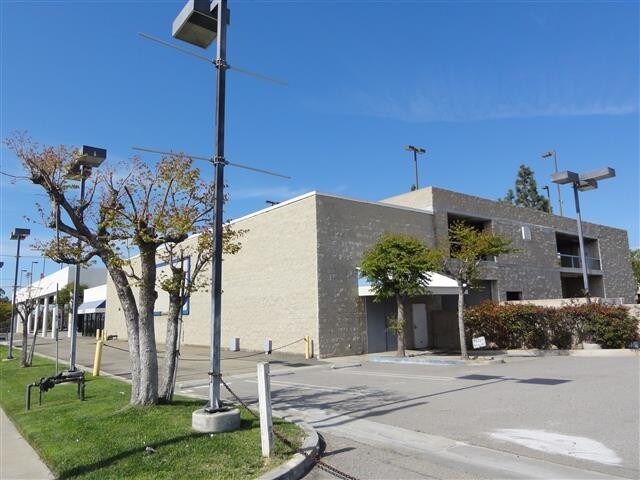 More Photos Of 11 Auto Center Dr, Irvine Auto Dealership For Sale