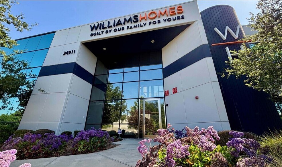 Primary Photo Of 24911 Avenue Stanford, Valencia Flex For Lease