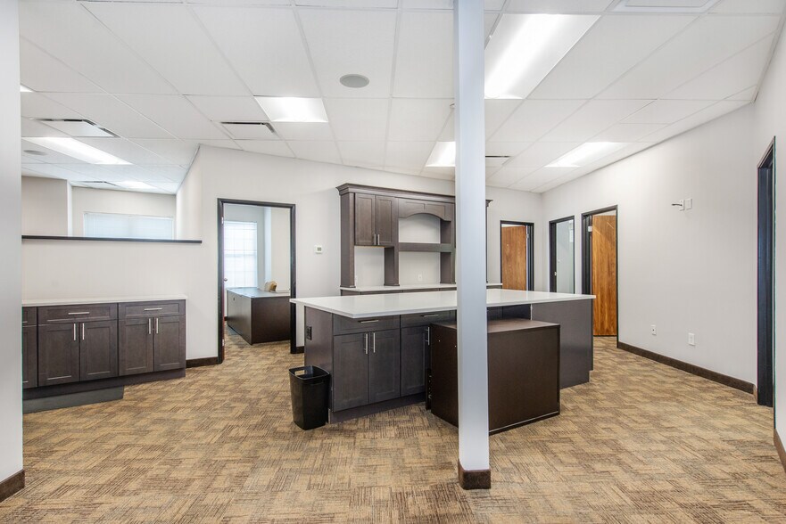 More Photos Of 271 Route 46 W, Fairfield Medical For Lease