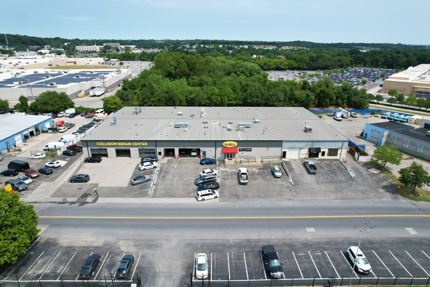 Primary Photo Of 110-114 Holsum Way, Glen Burnie Light Manufacturing For Sale