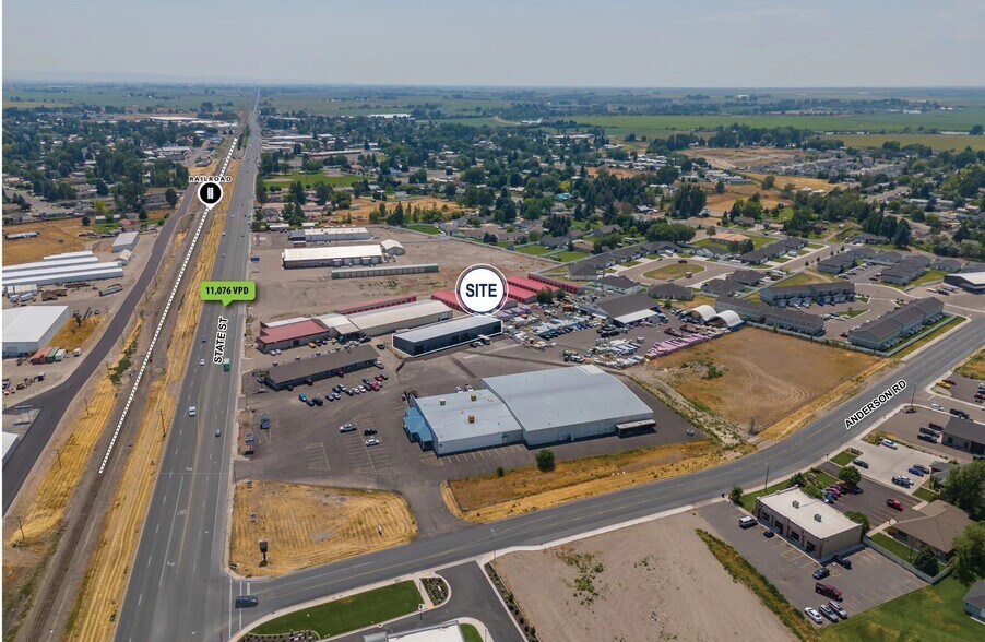 More Photos Of 560 N State St, Shelley Warehouse For Lease