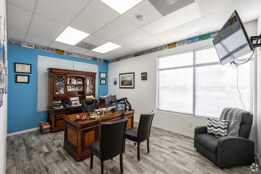 More Photos Of 2618 Sanford Ave, Sanford Freestanding For Lease