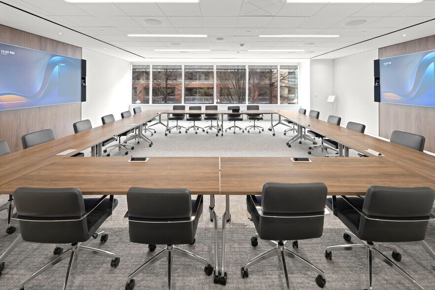 More Photos Of 3101 Wilson Blvd, Arlington Coworking Space