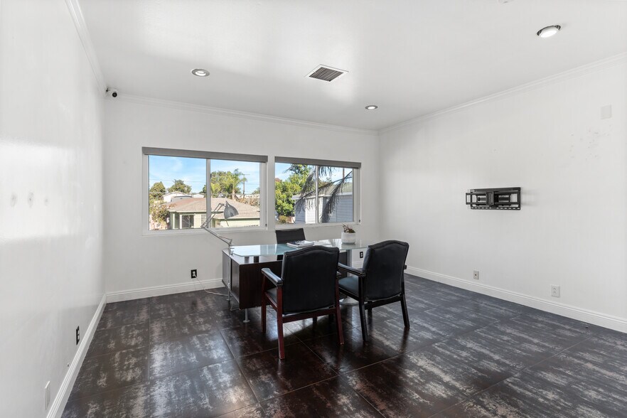 More Photos Of 2321 Torrance Blvd, Torrance Loft Creative Space For Lease