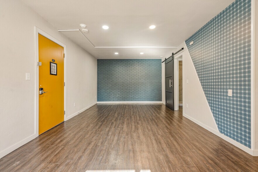 More Photos Of 516 NW 8th St, Oklahoma City Apartments For Sale