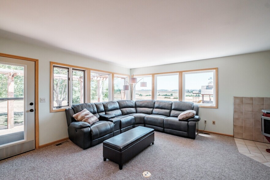 More Photos Of 10845 Brateng Rd, Monmouth Winery Vineyard For Sale