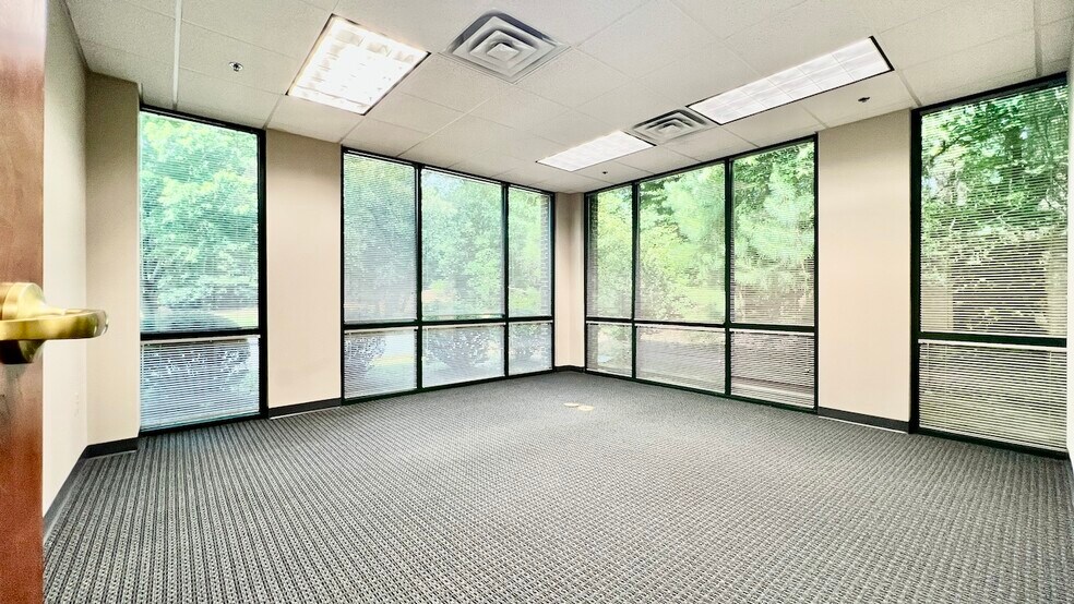 More Photos Of 46 Technology Pky S, Norcross Loft Creative Space For Lease