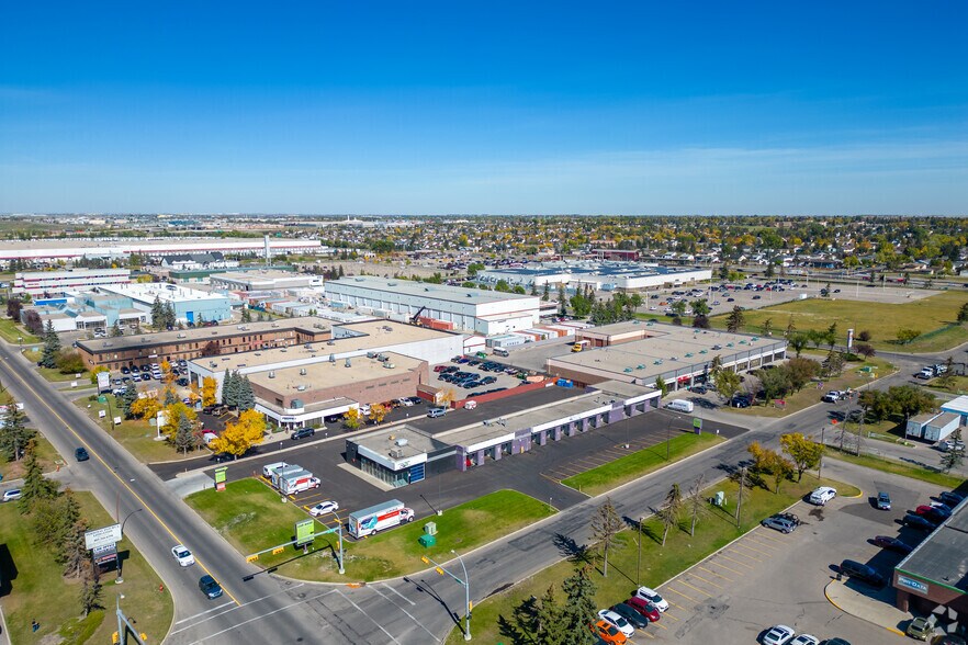 More Photos Of 3510 32nd St NE, Calgary Carwash For Sale