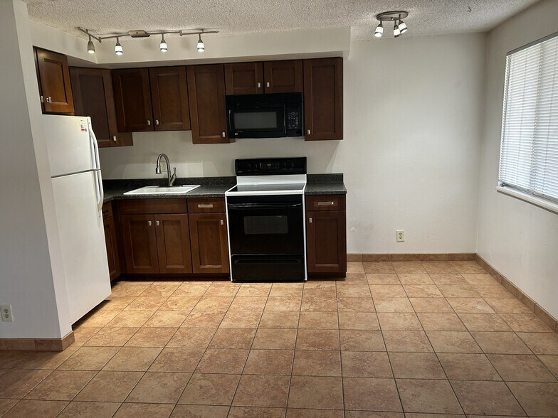 More Photos Of 370 La Rue Ave, Reno Apartments For Sale