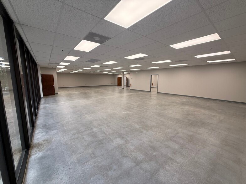 More Photos Of 3001 Kingston Ct SE, Marietta Manufacturing For Lease