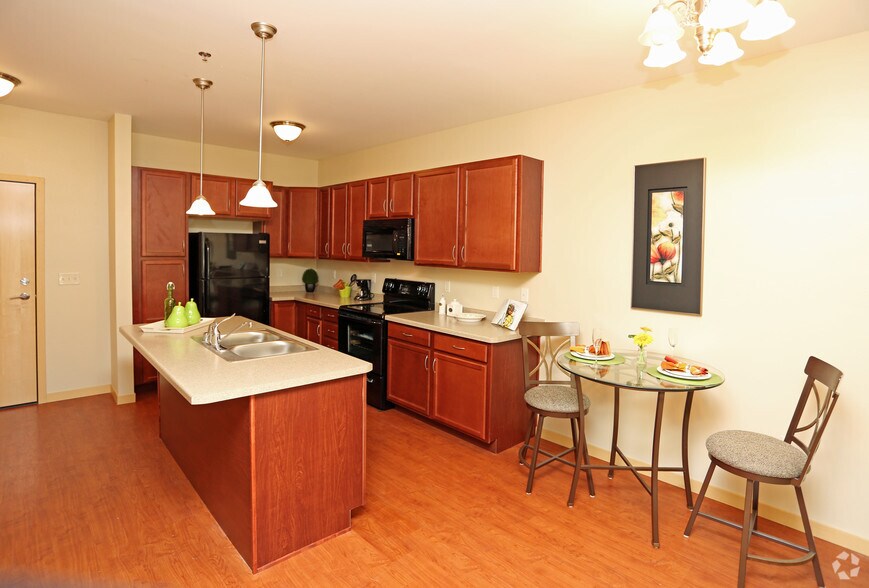 More Photos Of 401 N Washington St, Green Bay Apartments For Sale