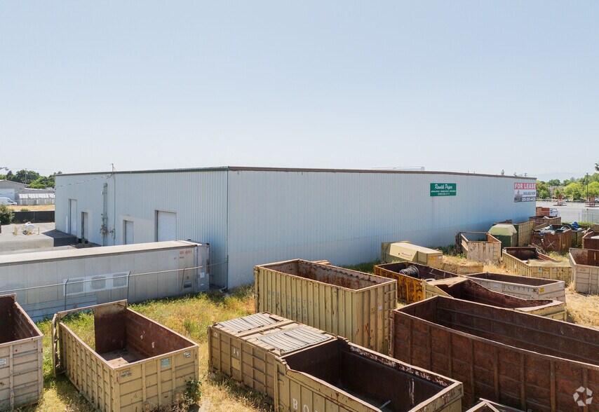 More Photos Of 136 Flamingo Dr, Modesto Warehouse For Sale