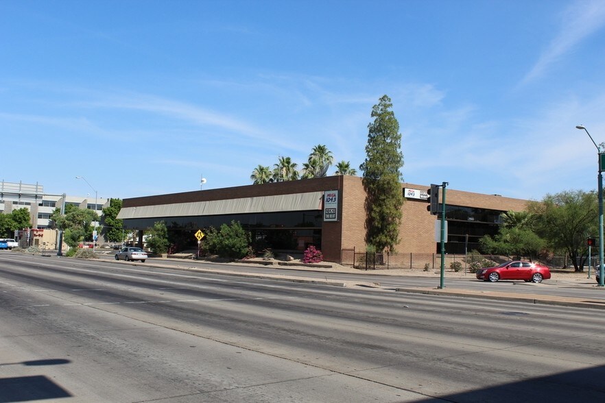 More Photos Of 1710 E Indian School Rd, Phoenix Medical For Sale