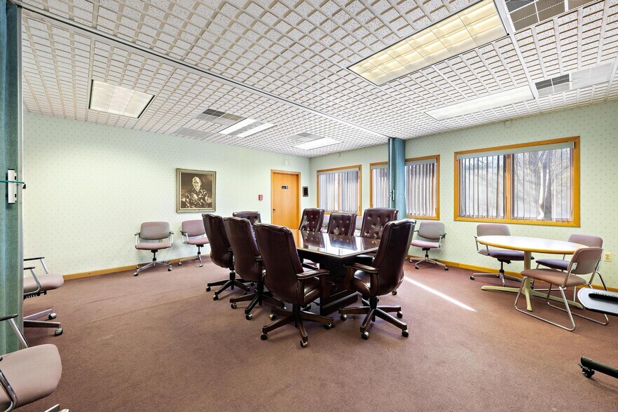 More Photos Of 675 Route 72 E, Manahawkin Office For Sale