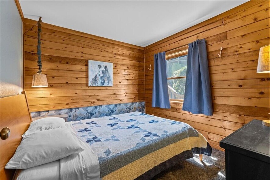 More Photos Of 755 County Road 210, Eureka Springs Hotel For Sale