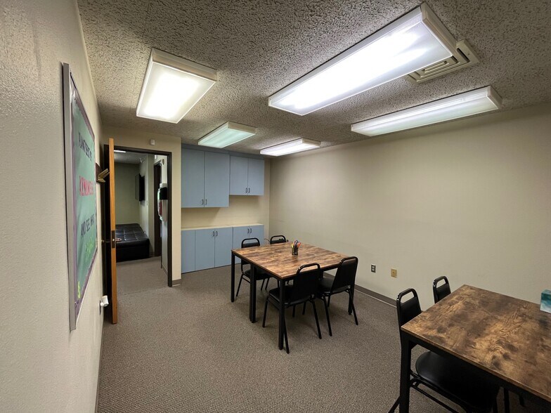 More Photos Of 1200 N 14th Ave, Pasco Medical For Sale