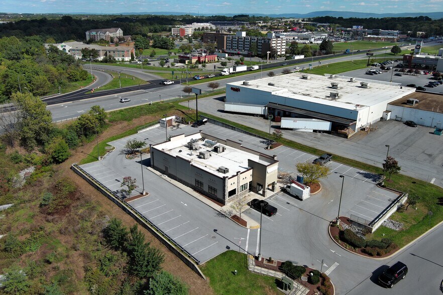 More Photos Of 17276 Valley Mall Rd, Hagerstown Restaurant For Sale