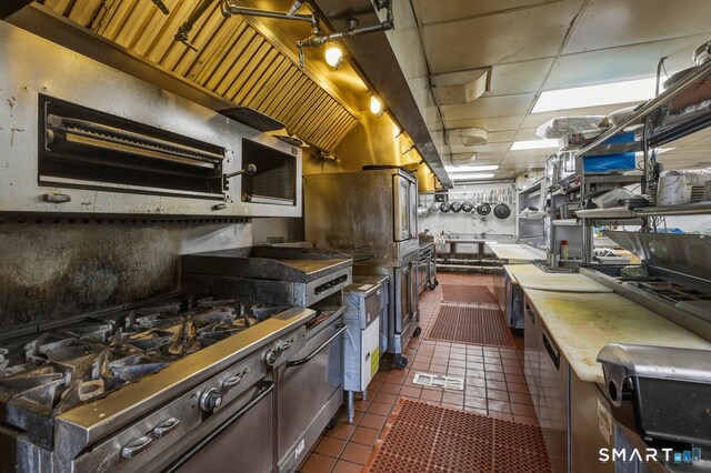 More Photos Of 10 Wakelee Rd, Wolcott Office For Sale