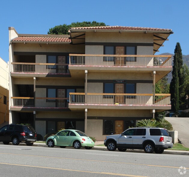More Photos Of 2529 Foothill Blvd, La Crescenta Office For Sale