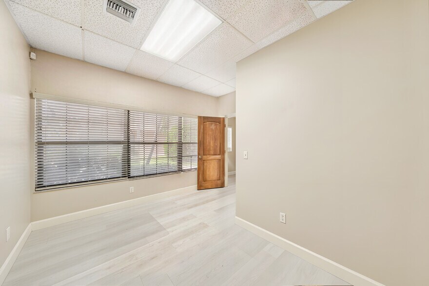 More Photos Of 5341 W Atlantic Ave, Delray Beach Medical For Lease