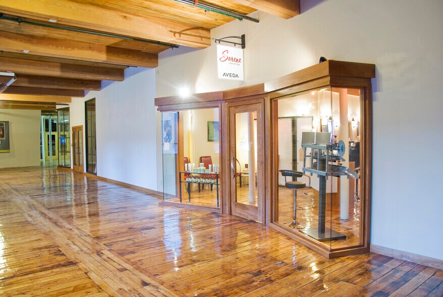 4 Open Square Way, Holyoke, MA 01040 Lofts/Showrooms For Lease