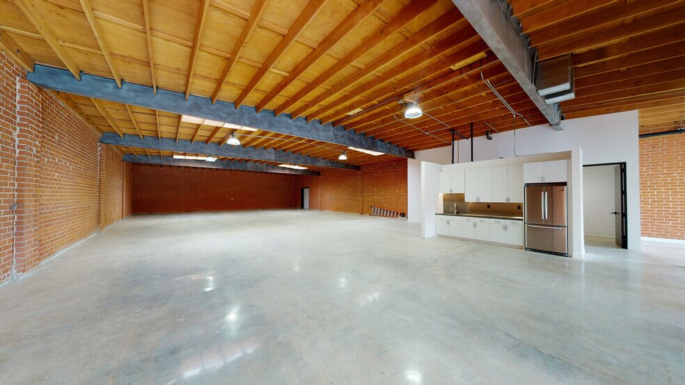 More Photos Of 2222 Cotner Ave, Los Angeles Office For Lease