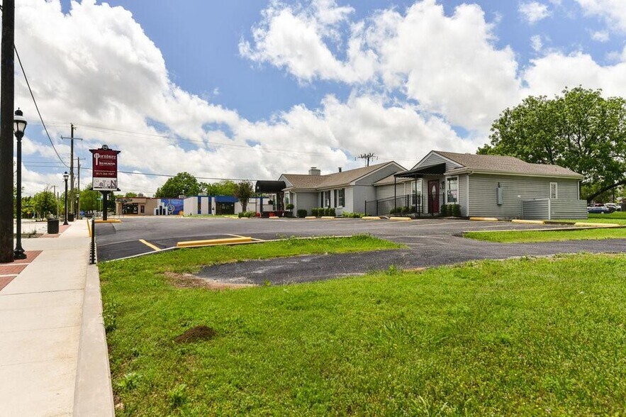 More Photos Of , Mansfield Unknown For Sale