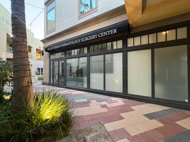 More Photos Of 520 Deep Valley Dr, Rolling Hills Estates Hospital For Lease