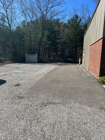 More Photos Of 40 Southville Rd, Southborough Light Manufacturing For Lease