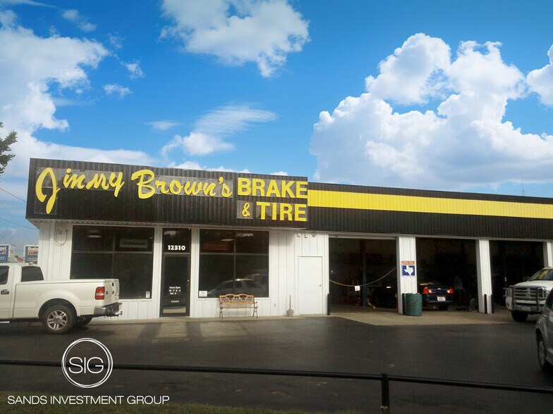 Primary Photo Of 12310 State Highway 155 S, Tyler Auto Dealership For Sale