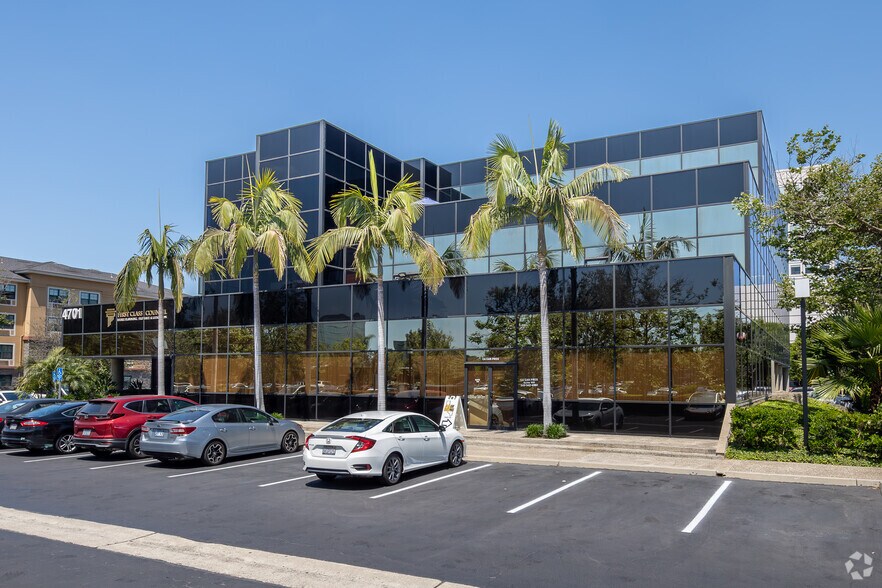 More Photos Of 4701 Von Karman Ave, Newport Beach Loft Creative Space For Lease