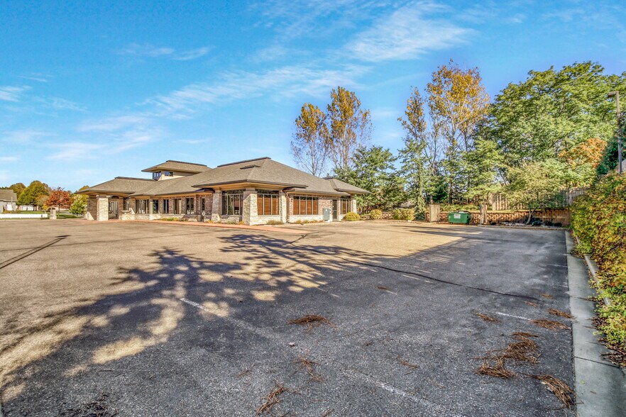 More Photos Of 659 W Hamilton Ave, Eau Claire Medical For Sale