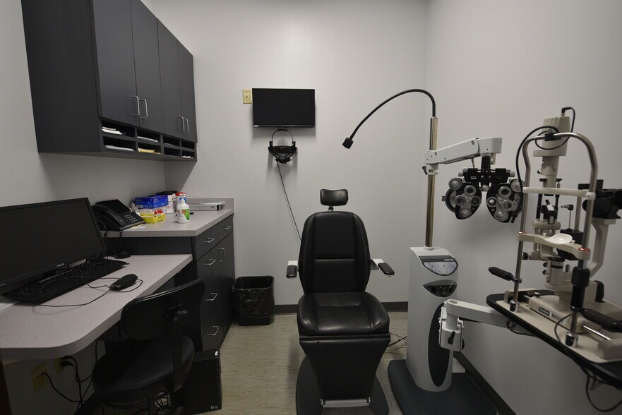 More Photos Of 2460 E Highway 50, Clermont Healthcare For Lease