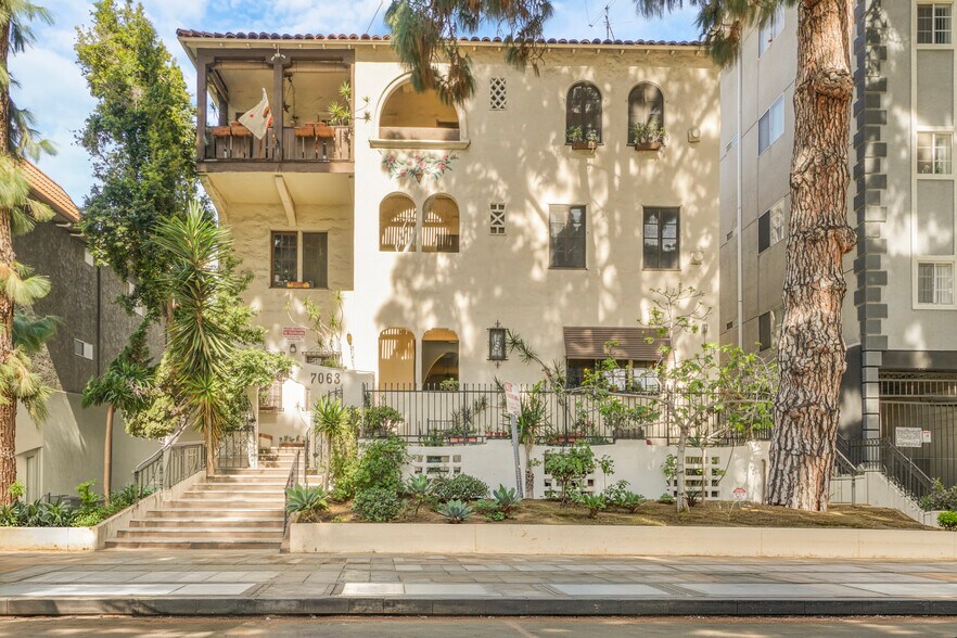 More Photos Of 7063 Lanewood Ave, Los Angeles Apartments For Sale