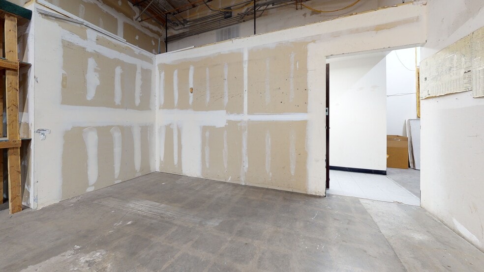 More Photos Of 57248 29 Palms Hwy, Yucca Valley Storefront For Sale