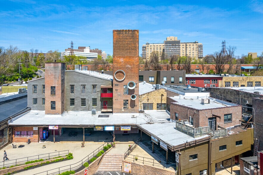 More Photos Of 3502 SCOTTS Ln, Philadelphia Office For Lease